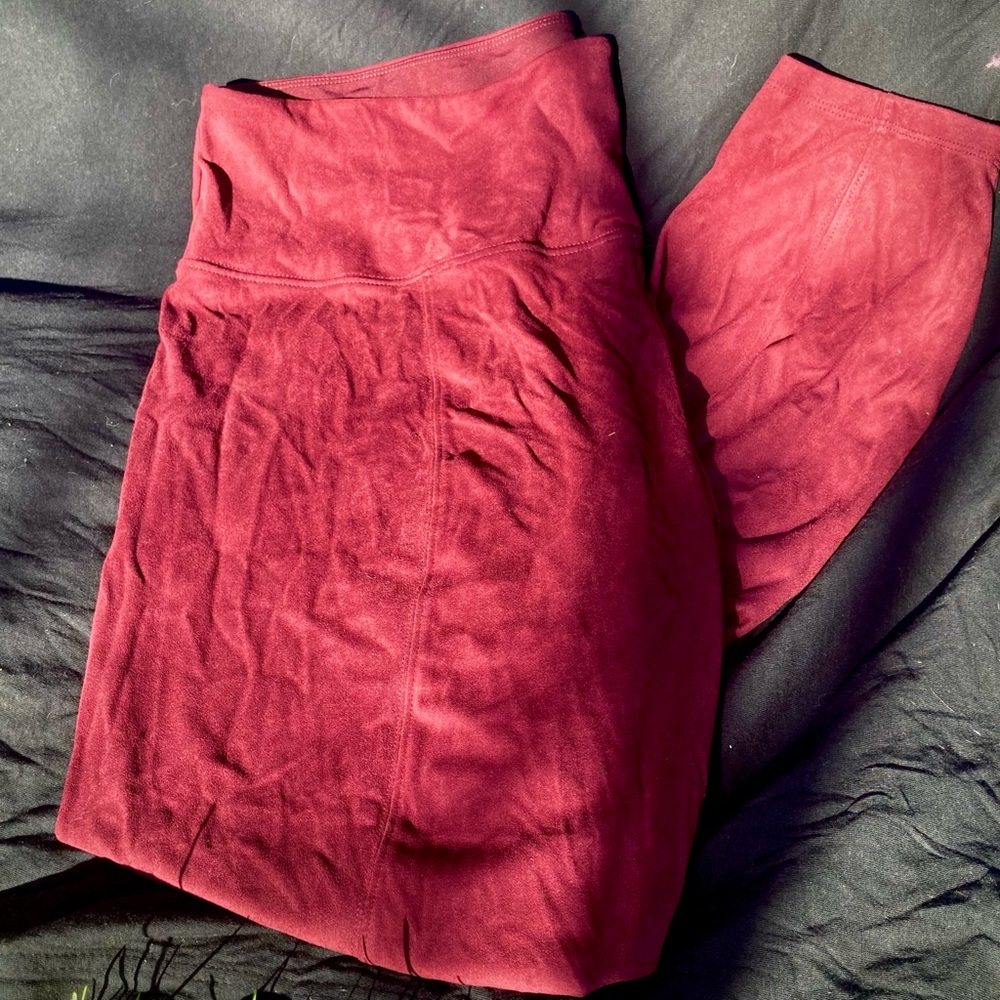 Simply Vera Vera Wang velvet fashion pants